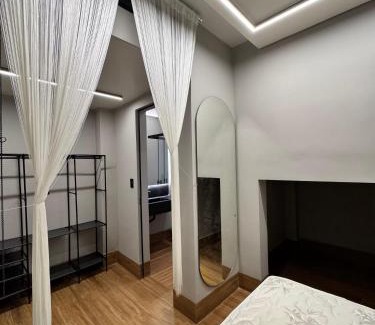 Lavras Apartment | Apt novo no centro com garagem perto de tudo que você precisa