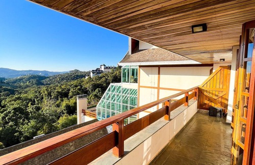 Alto do Capivari Apartment | Apt Quatre Saisons