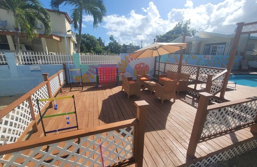 Coto Apartment | Apt w/Pool deck & Games, 5 mins from the Beach OU