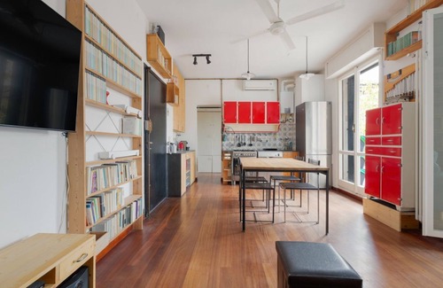 Calvairate Apartment | APT with large terrace - Calvairate neighborhood