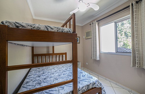 Praia Grande Hotel | Apto 22E ar condicionado e ventilador, 2 quartos, churrasqueira, elevador e piscina