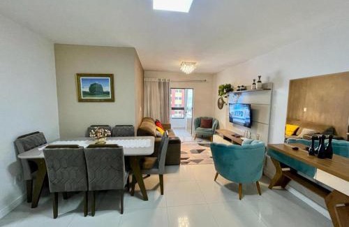 Andorinha Apartment | Apto amplo no coração da meia praia a 130m do mar