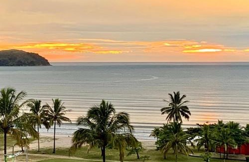 Caraguatatuba Apartment | Apto beira mar pé na areia