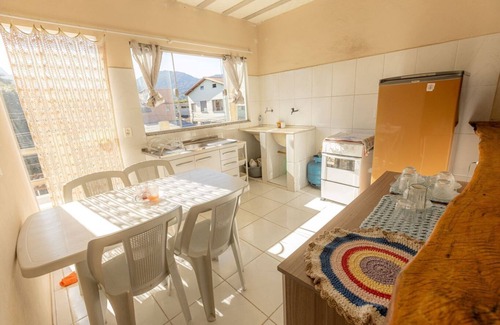 Pereque Apartment | Apto c/Wi-fi, garagem e vista das montanhas