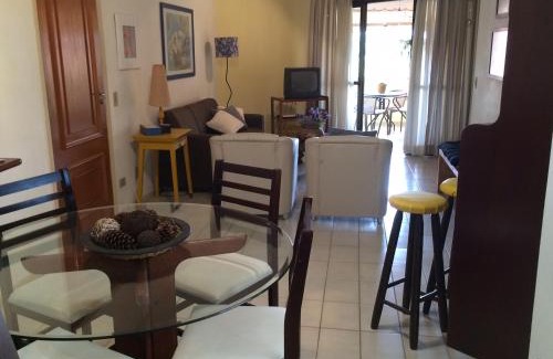 Parque Enseada Apartment | Apto com varanda Wi-Fi, Netflix - 400 m da praia