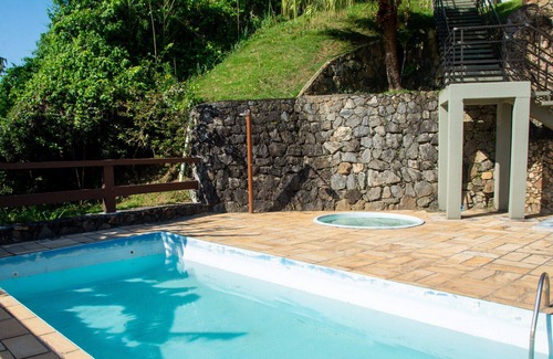 Sao Francisco da Praia Apartment | Apto completo a 900m da Praia de São Francisco/SP