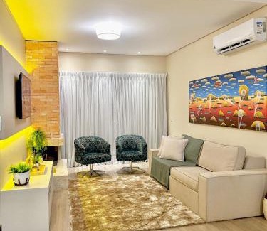Carniel Apartment | Apto Encantador com Lareira, piscina e jacuzzi