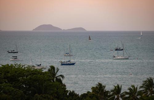 Airlie Beach Apartment | Aqua on the Edge