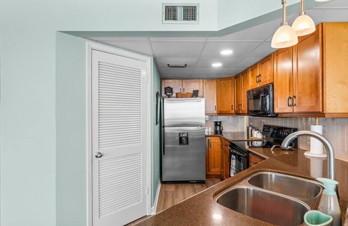 El Centro Beach Condo | Aqua Vista ~ New Listing ~ Fall Dates Available!