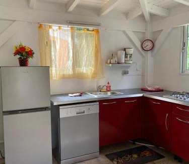 L'Houezel Apartment | Aquaverde éco et confort- Bas de villa avec jardin et parking