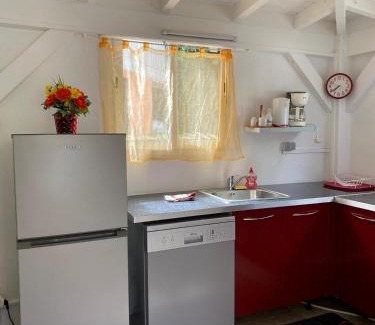 L'Houezel Apartment | Aquaverde éco et confort- Bas de villa avec jardin et parking