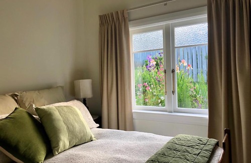 Waihi House | Araluen Cottage