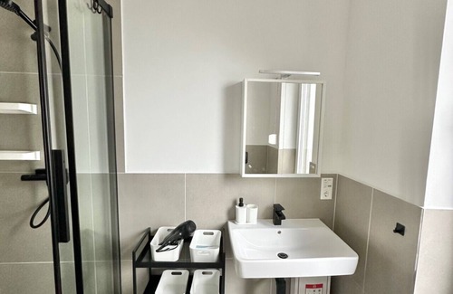 Lehnin Apartment | Arbio Monteurzimmer 6 Beds Parking Included