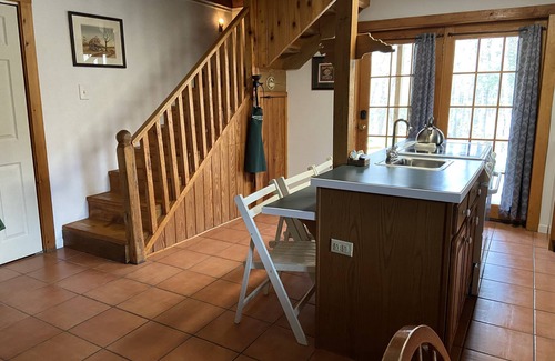 Ararat Cabin | Arbor Lane Cabin - authentic & charming tucked away cabin, yet near it all.