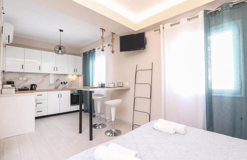 Corfu Town Apartment | Arcade Game House-Luxury studio in Corfu Town