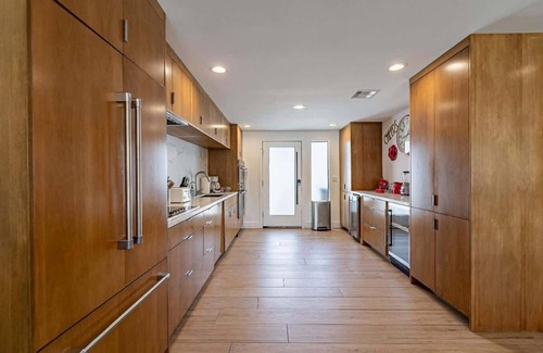 Arcadia Lite House | Arcadia Beach Club: 4-Villa Luxe Retreat w/Pool