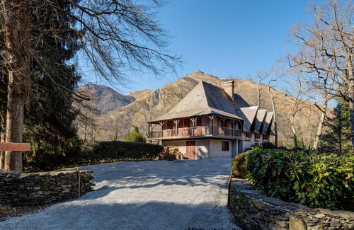 Eaux-Bonnes House | Architect's house not overlooked in the Ossau valley, spa & sauna, 7000m2 park