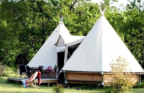 Estipouy House | Area of Escapa * - Teepee Lodge 7 people