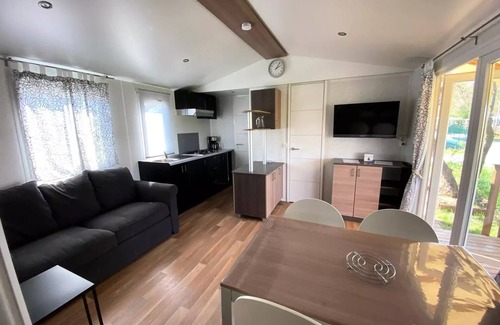 Villeneuve-les-Maguelone House | Arnel Campsite * - Mobile home Key West - View pond - 3 ch - 6 people
