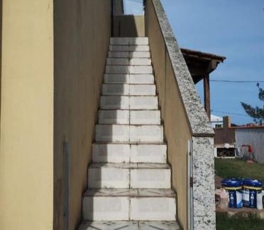 Sao Vicente de Paula House | Arraial do Cabo casa SOBRADO com piscina entre o Mar e a Lagoa em Cond Villaggio Valtellina