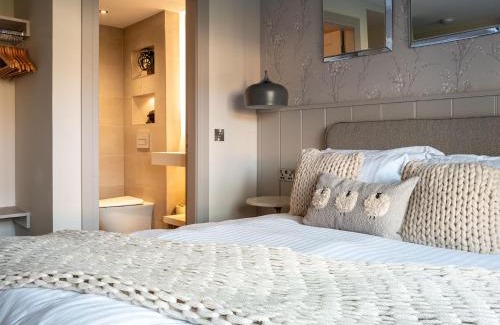 Isle of Arran House | Arran Shores Luxury Shorefront Apartment 9