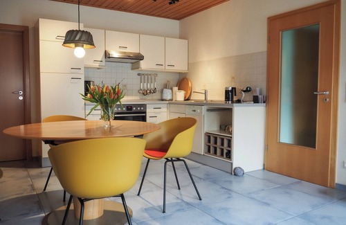 Minheim Apartment | Arrive, take a deep breath, want to stay - apartment with green oasis & workplace