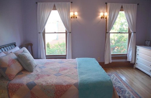 West Washington House | Art and Lodging