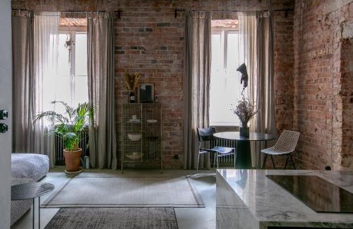 Nowa Praga Apartment | Art Apartment by Solarento