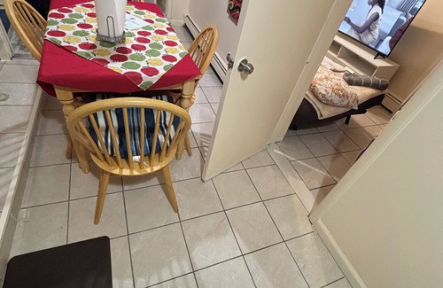 Elmont Apartment | Art apartment in Elmont New York 5 minutes from JFK very comfortable