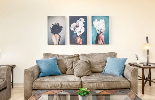 Coral Heights Apartment | ★★★★★Art Deco Apartment Near the Beach, and Top Chef Restaurants★★★★★