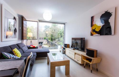 Ames Apartment | Art/Design & Pool