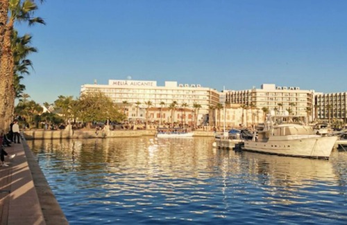 Hoya de los Patos House | Art Suite in Alicante - Close to the beach and the city