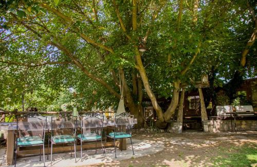 Tragilos House | Artemis Goddess Nest - Aquatic Getaway