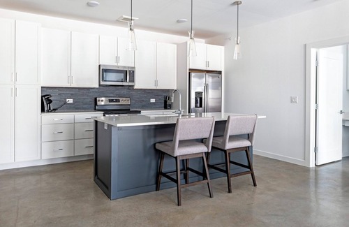 Austin Apartment | Artesian 2BD 1 - Two Bedroom Apartment, Sleeps 4