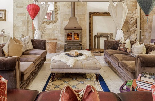 Mangotsfield House | Artisan Hall: 4BD Stunning Grandeur in Cotswolds