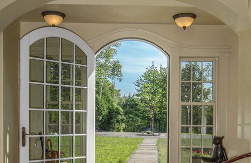 Newfane Villa | Artist's Own Luxury Residence Newfane Vermont - Stunning Views 25 Acres