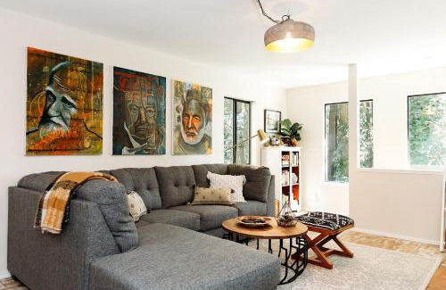 Guerneville House | Artist's Perch
