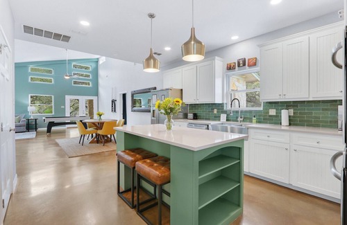 Wimberley House | Artista I 2/2 with New Pool, Hot tub, Pool Table