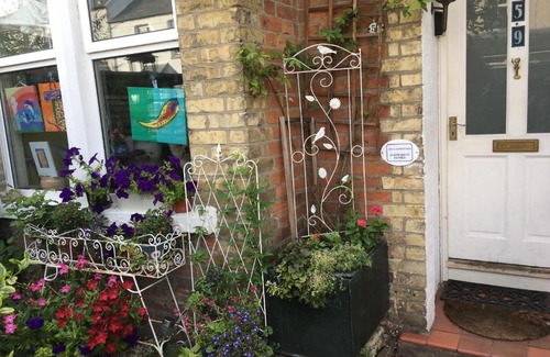 Oxford Bed & Breakfast | Arts&BichonsB&B