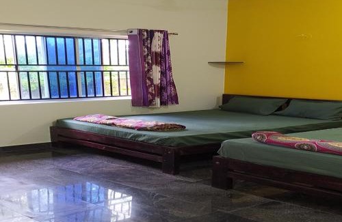 Hireguthi House | Arundekar Home Stay In 3 Minutes Walk Beach AC Room