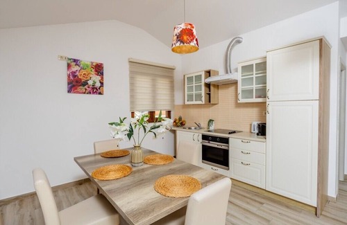 Lazi Apartment | Arvala Apartments - Deluxe apartment with side sea view