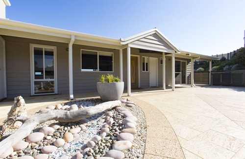 Peppermint Grove Beach House | As close to the beach as you can get