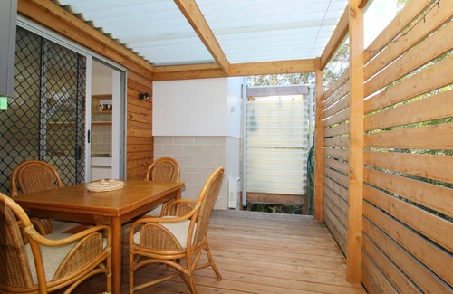 Crescent Head House | AS NEW ECO-FRIENDLY TOWNHOUSE
