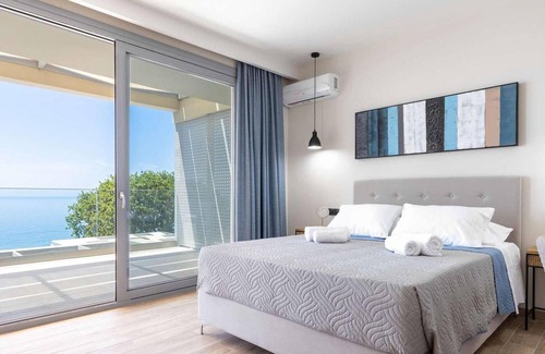 Agios Matthaios House | As part of our Luxury Collection, this house offers an extra degree of luxury in the form of, for ex