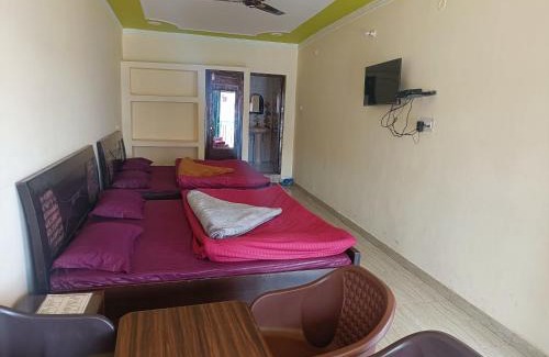 Dhanaulti House | Ashirwad Guest House