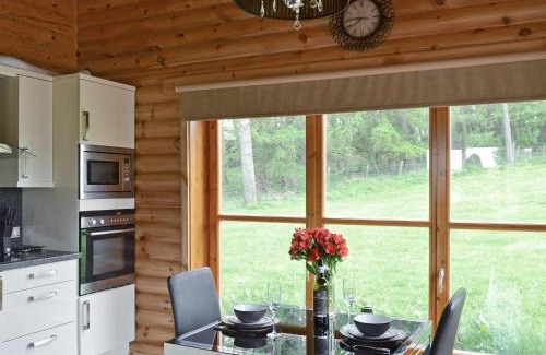 Glenfarg House | Ashknowe Log Cabin - S4590
