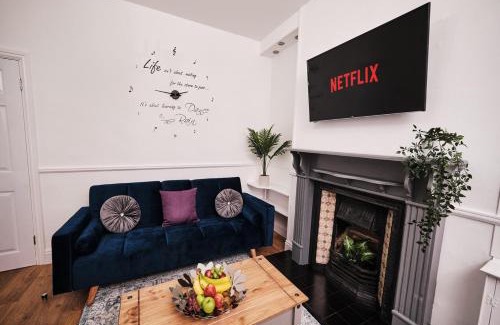 Sutton Coldfield House | Aspen, 3 Bedrooms with Parking