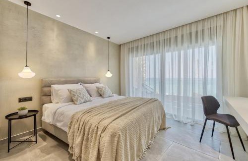 Psarou Villa | Astarte Villas - Casa Palmera Beach Villa with Pool