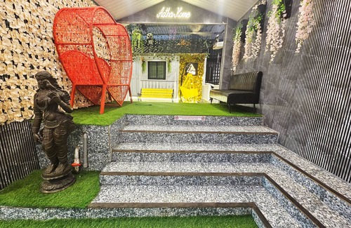 Kandivali East Hotel | Astha Home Shared Pool Rooms