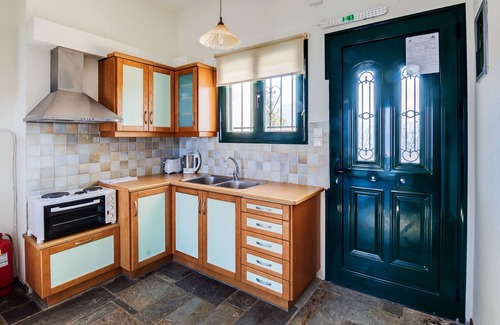 Stavros Apartment | Astonishing sunset and sea view 4